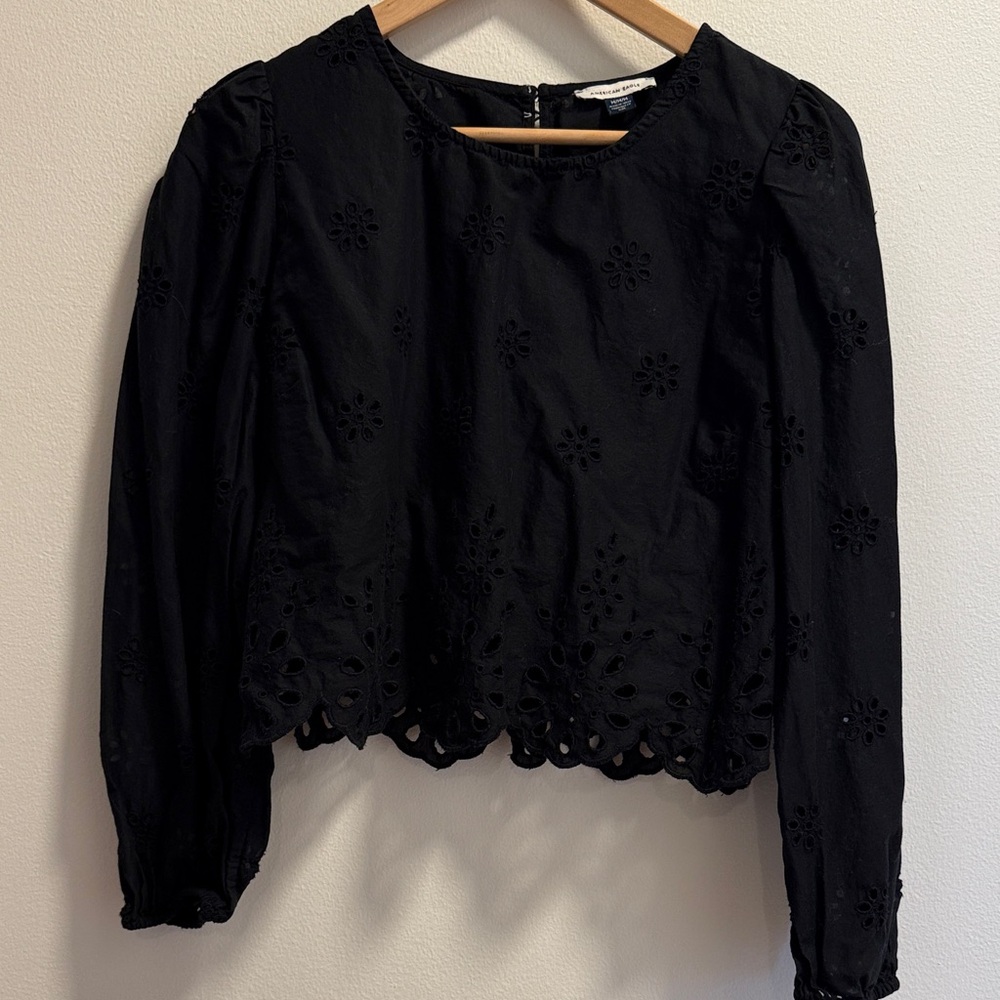 American Eagle Outfitters Black Eyelet Puff-Sleeve Blouse